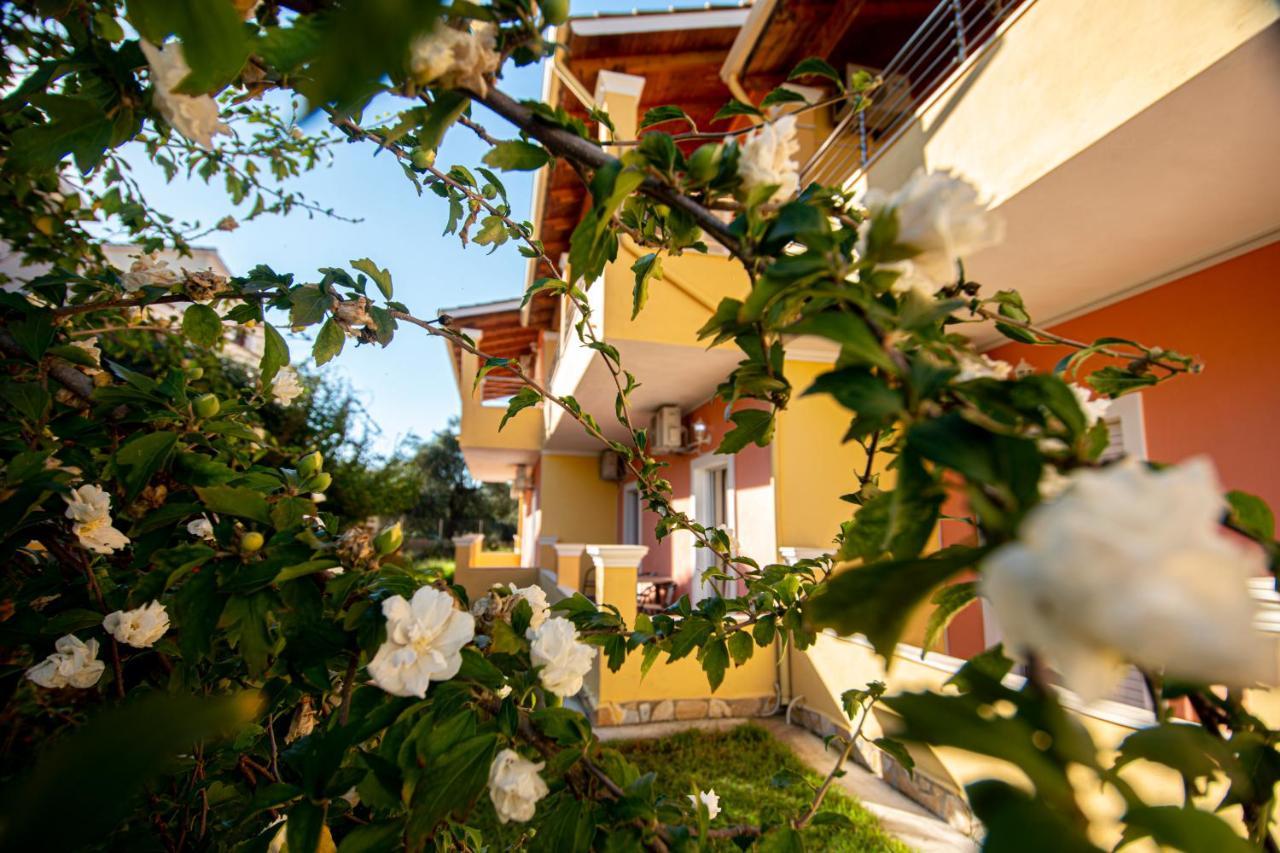 John Apartments First Floor Roda  Buitenkant foto