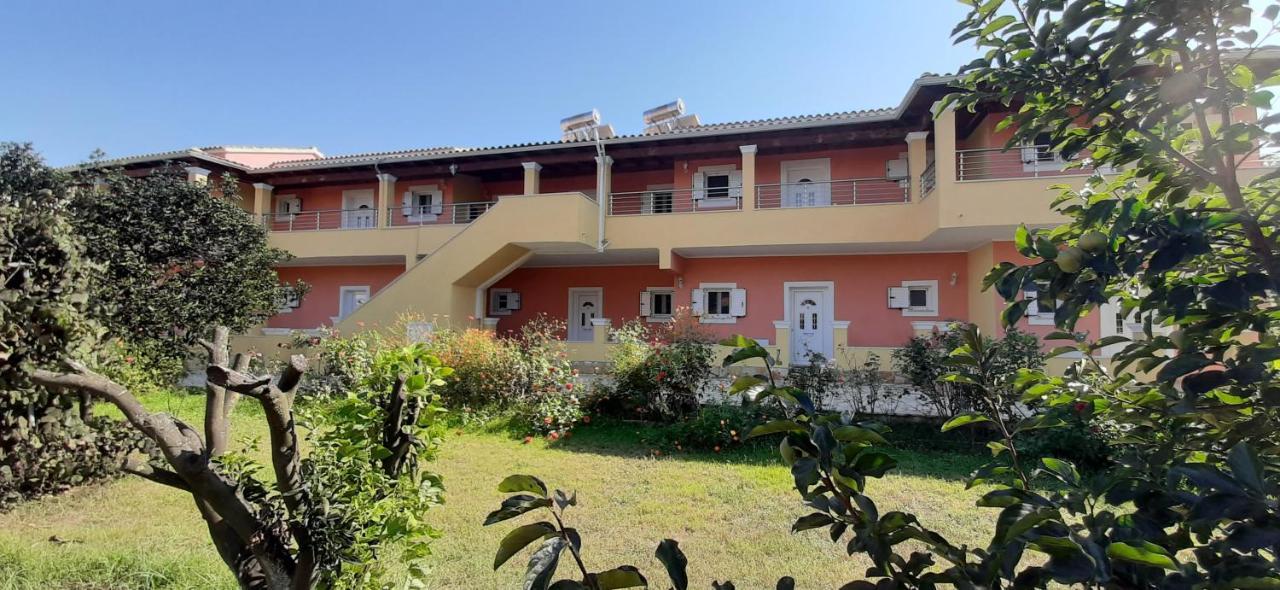 John Apartments First Floor Roda  Buitenkant foto