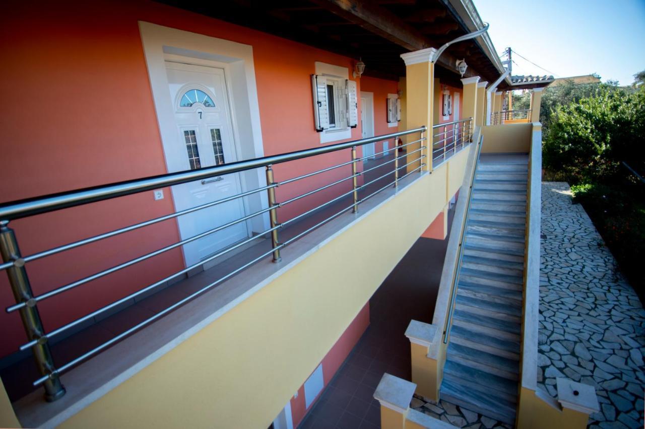 John Apartments First Floor Roda  Buitenkant foto